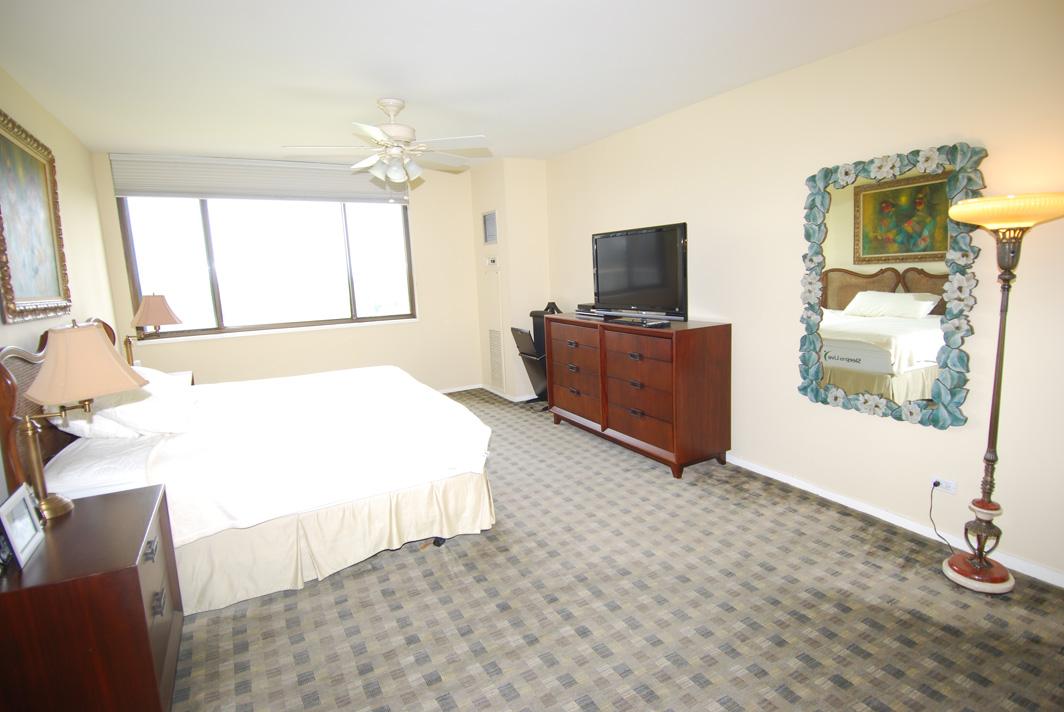 North Shore Towers Apt.