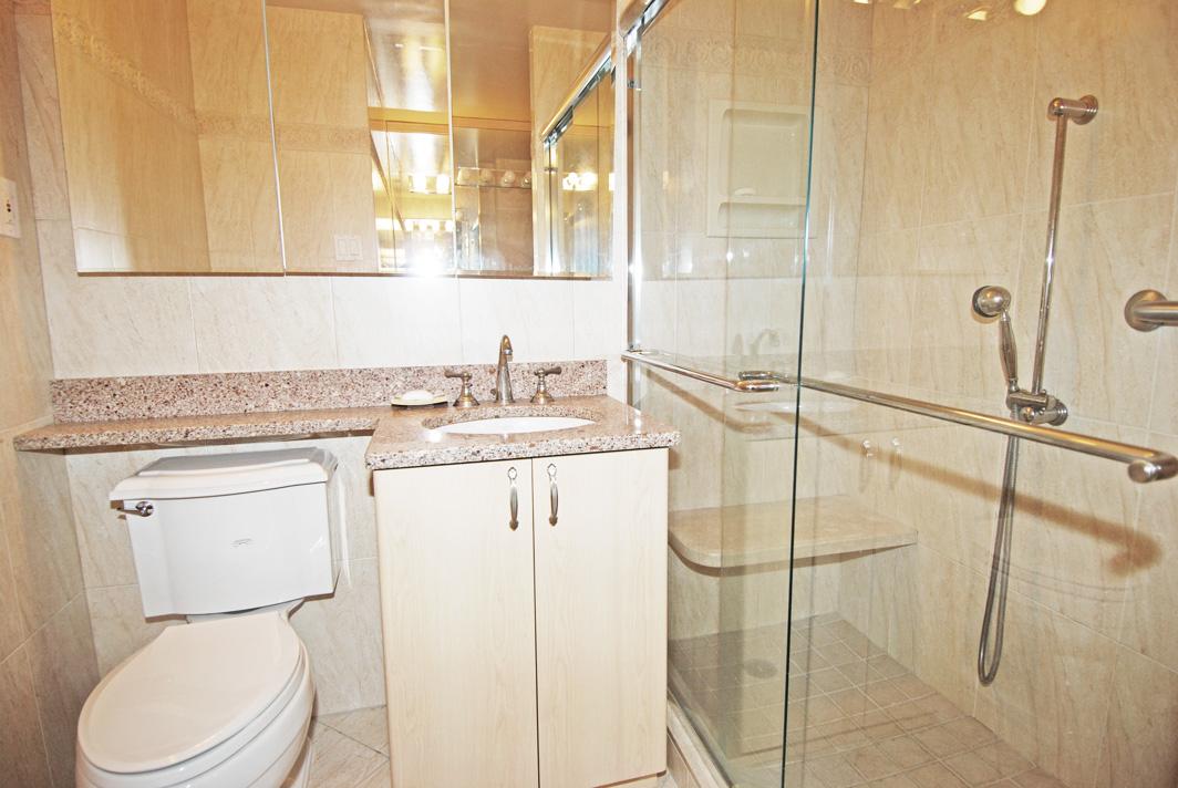 North Shore Towers Apt.