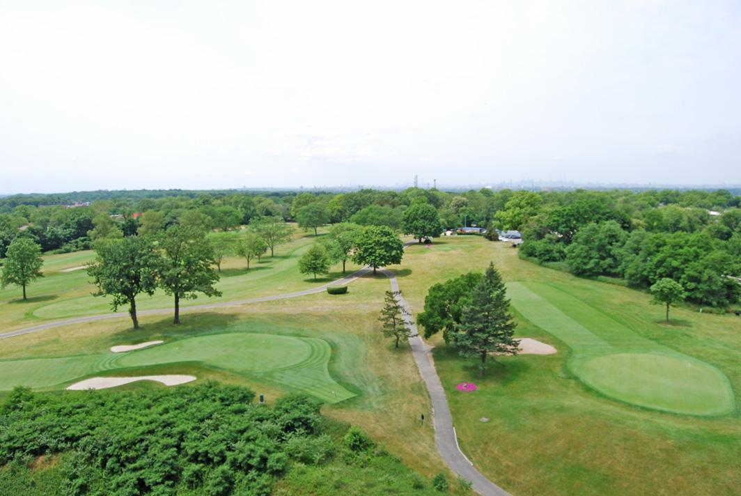 North Shore Towers Apt.