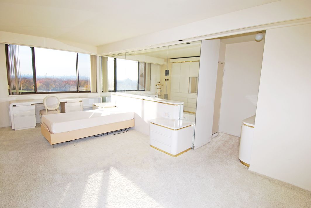 North Shore Towers Apt.