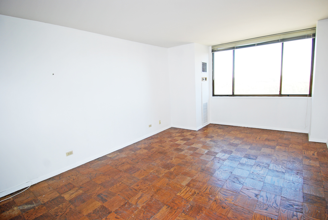 North Shore Towers Apartment