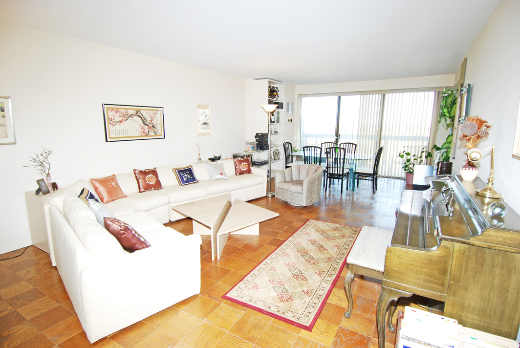 North Shore Towers Apartment