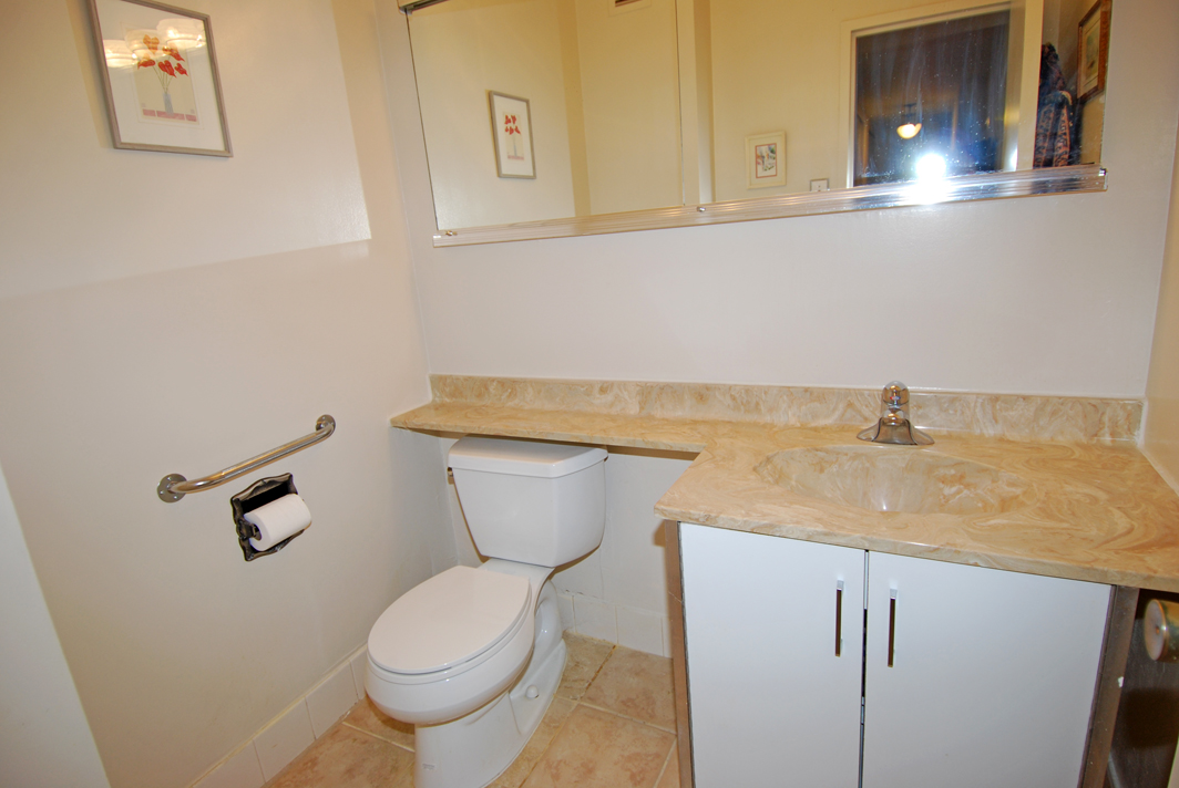 North Shore Towers Apartment