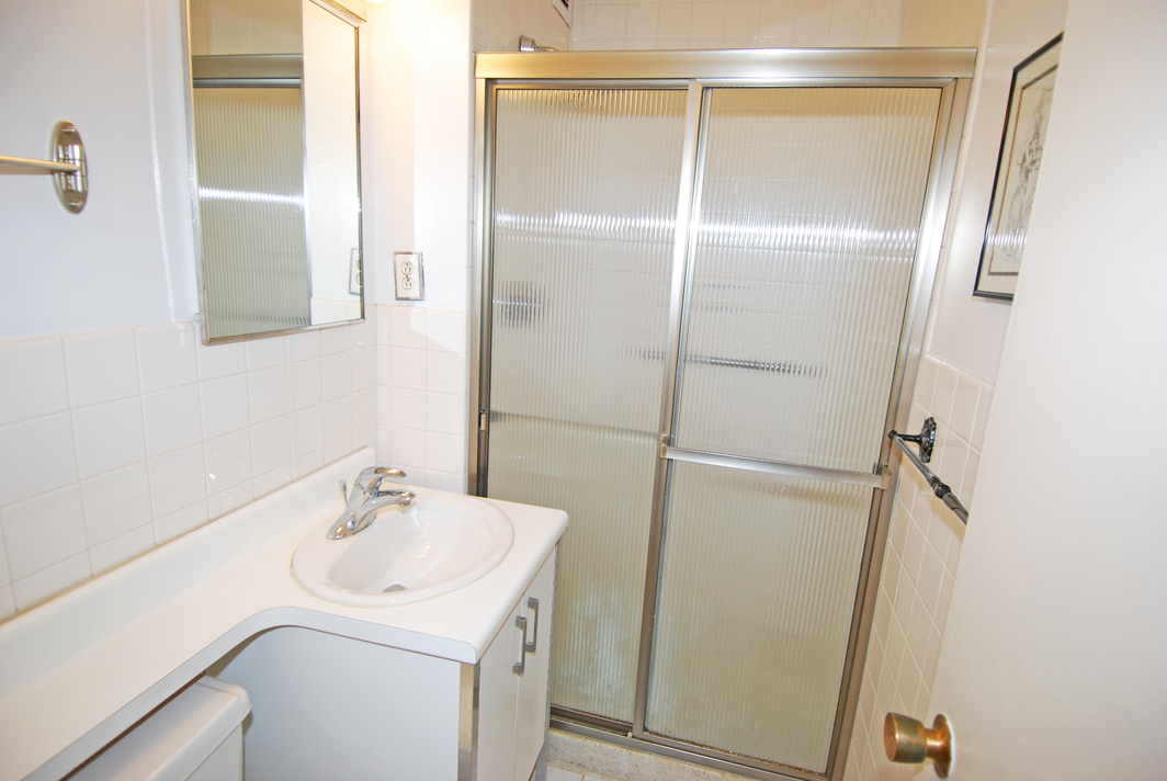 North Shore Towers Apartment