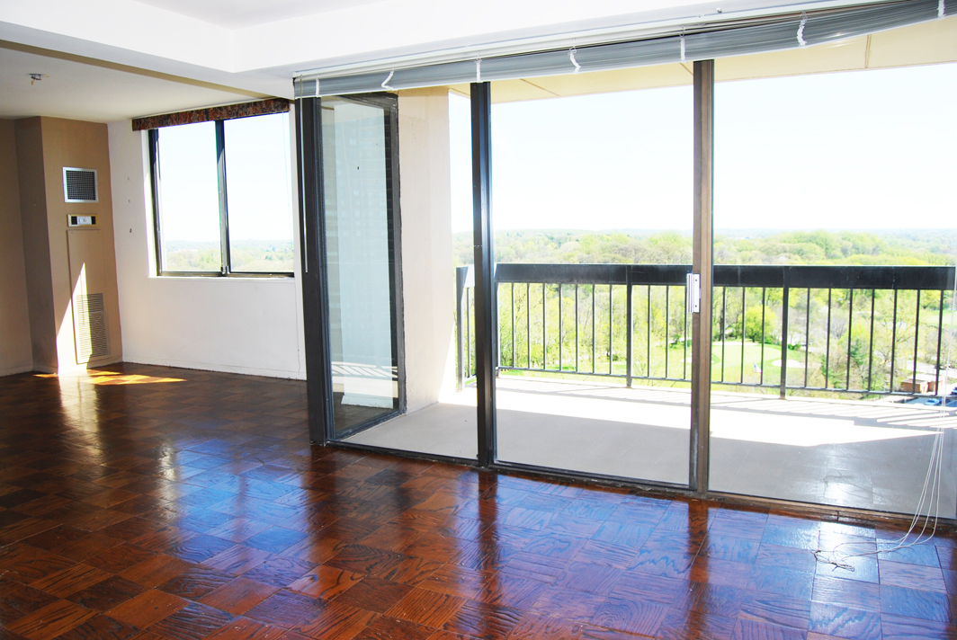 North Shore Towers Apartment