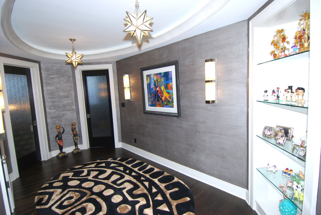 North Shore Towers Apartment