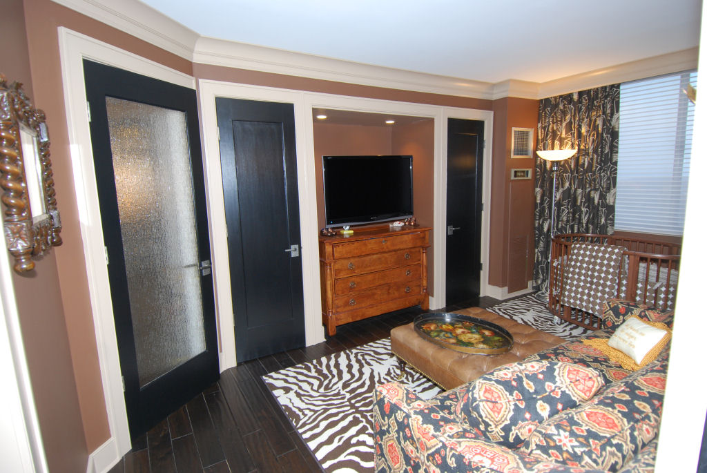 North Shore Towers Apartment