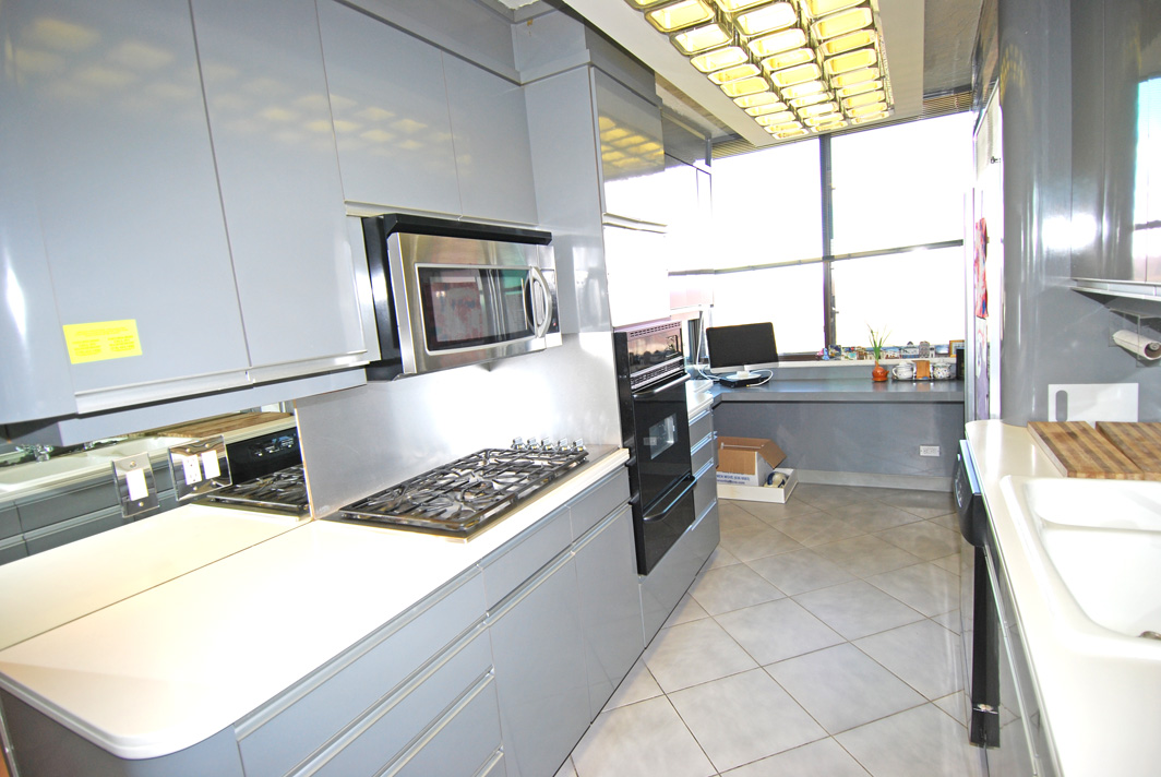 North Shore Towers 3 Bedroom Apartment