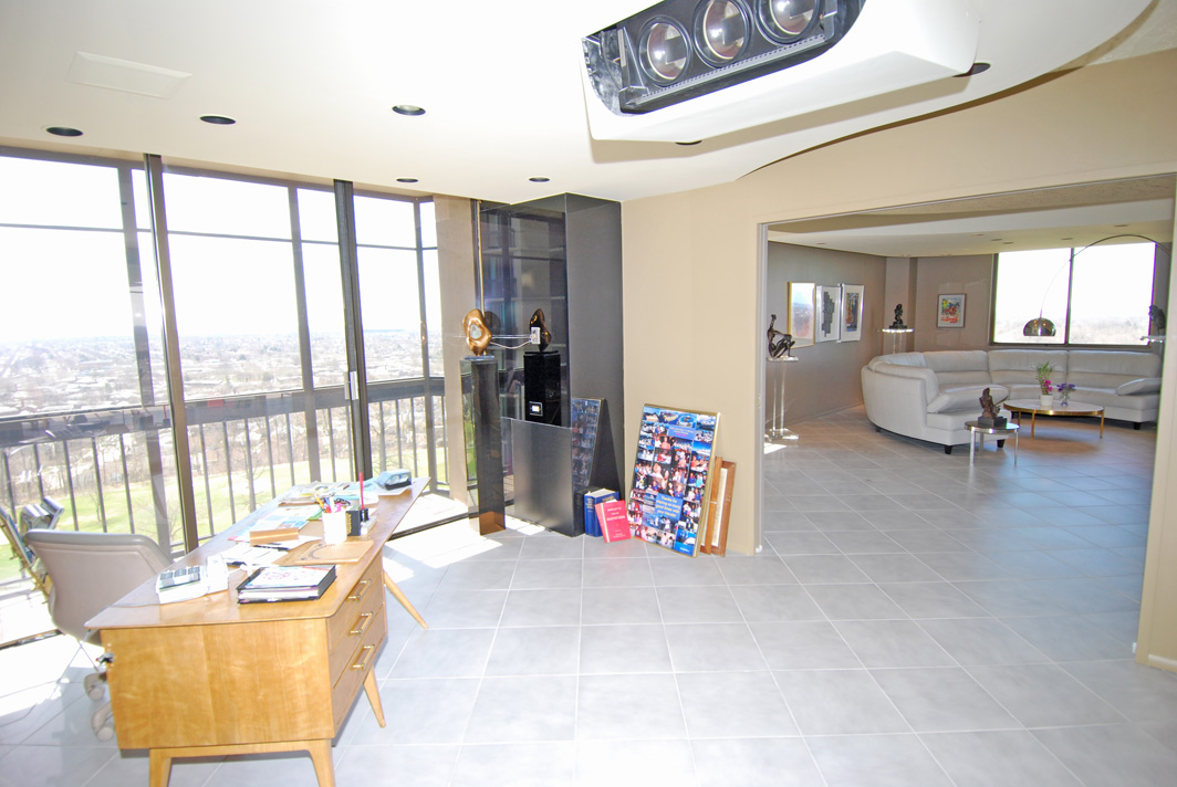 North Shore Towers 3 Bedroom Apartment