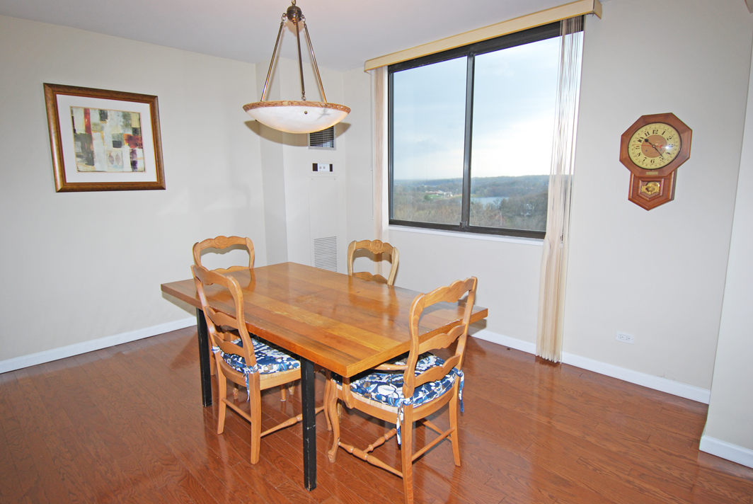 North Shore Towers Apartment