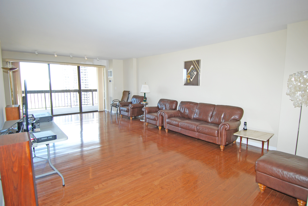 North Shore Towers Apartment