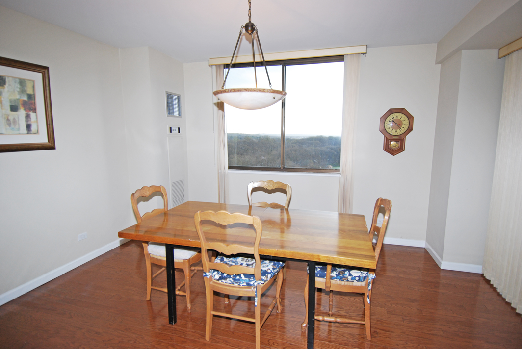 North Shore Towers Apartment