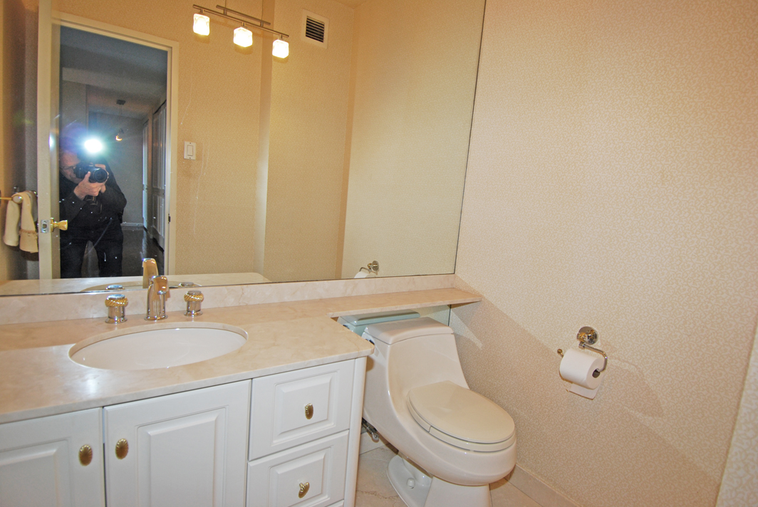 North Shore Towers Apartment