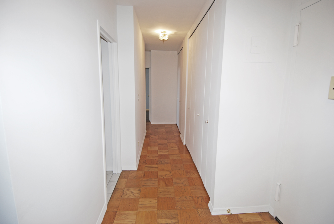 North Shore Towers Apartment