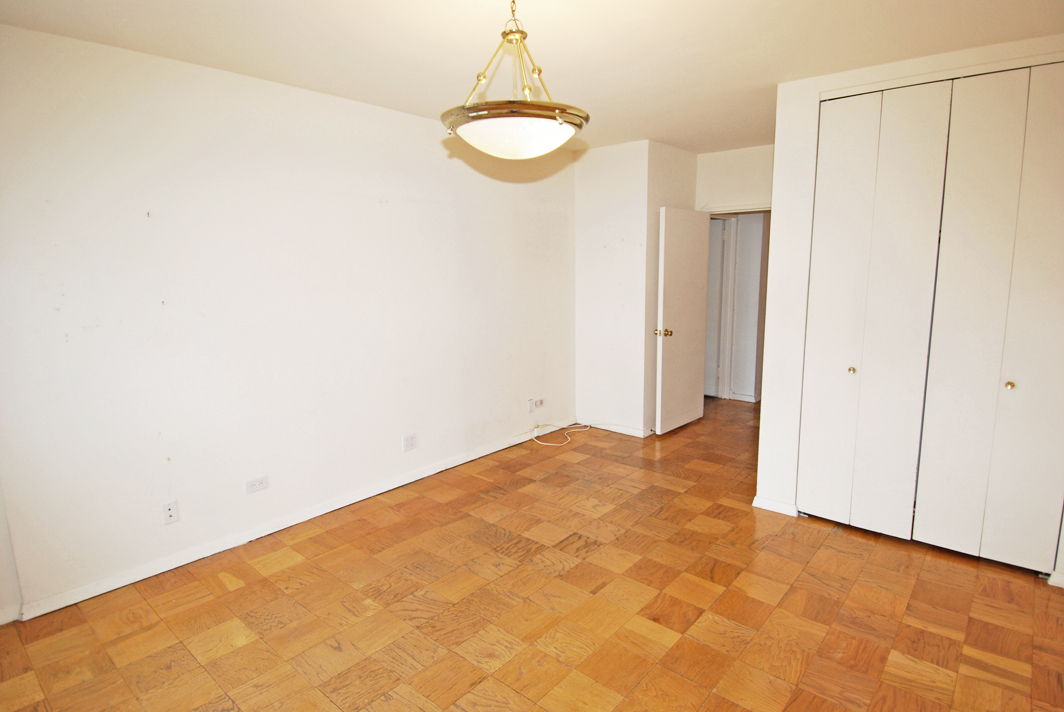 North Shore Towers Apartment