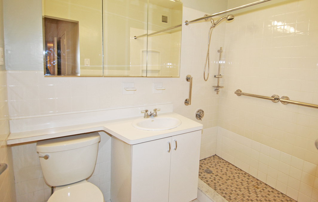 North Shore Towers Apartment