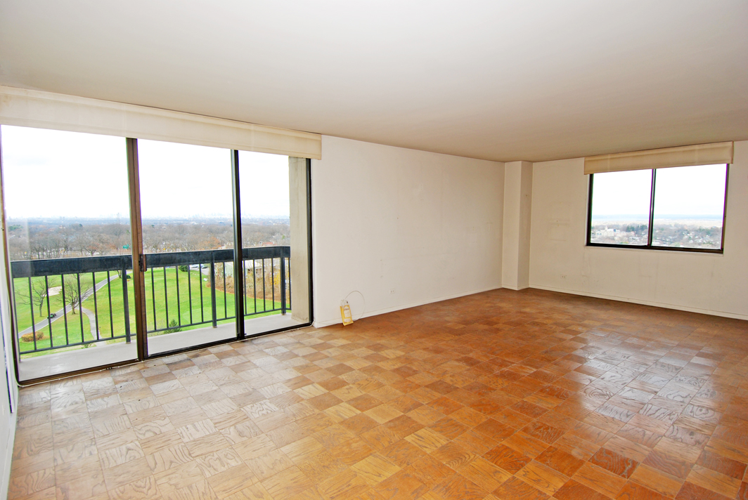 North Shore Towers Apt.