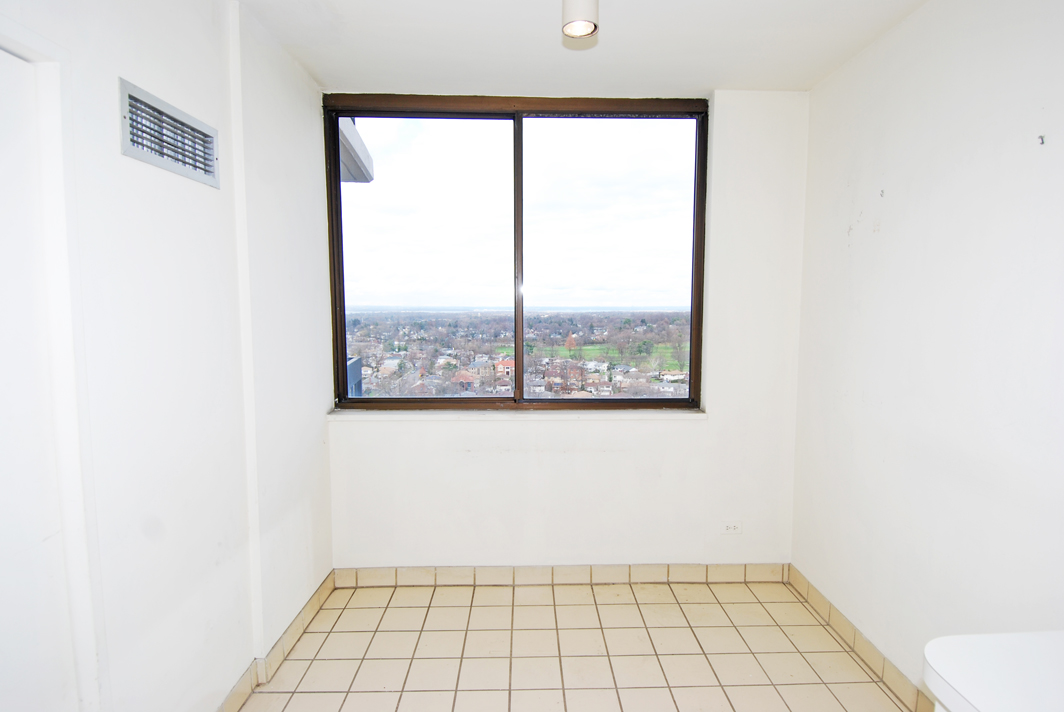 North Shore Towers Apt.