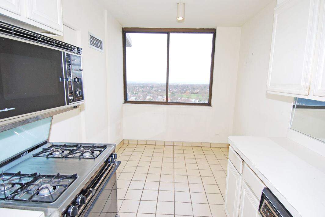 North Shore Towers Apt.