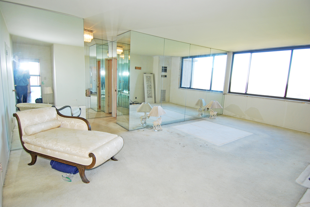 North Shore Towers Apt.