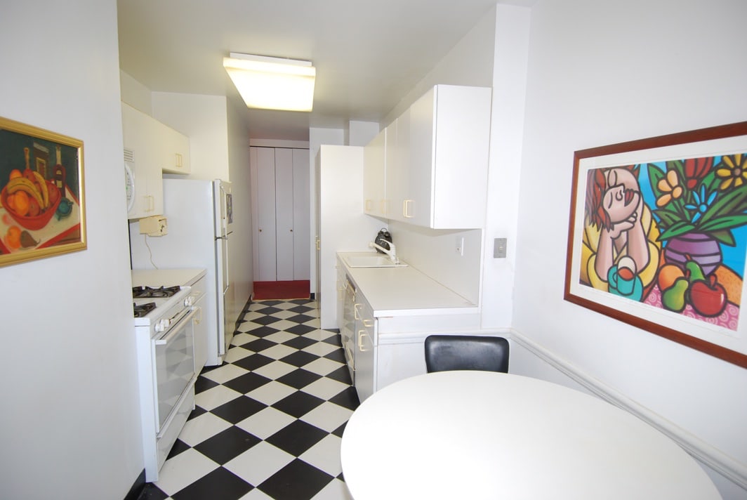 North Shore Towers Apt.