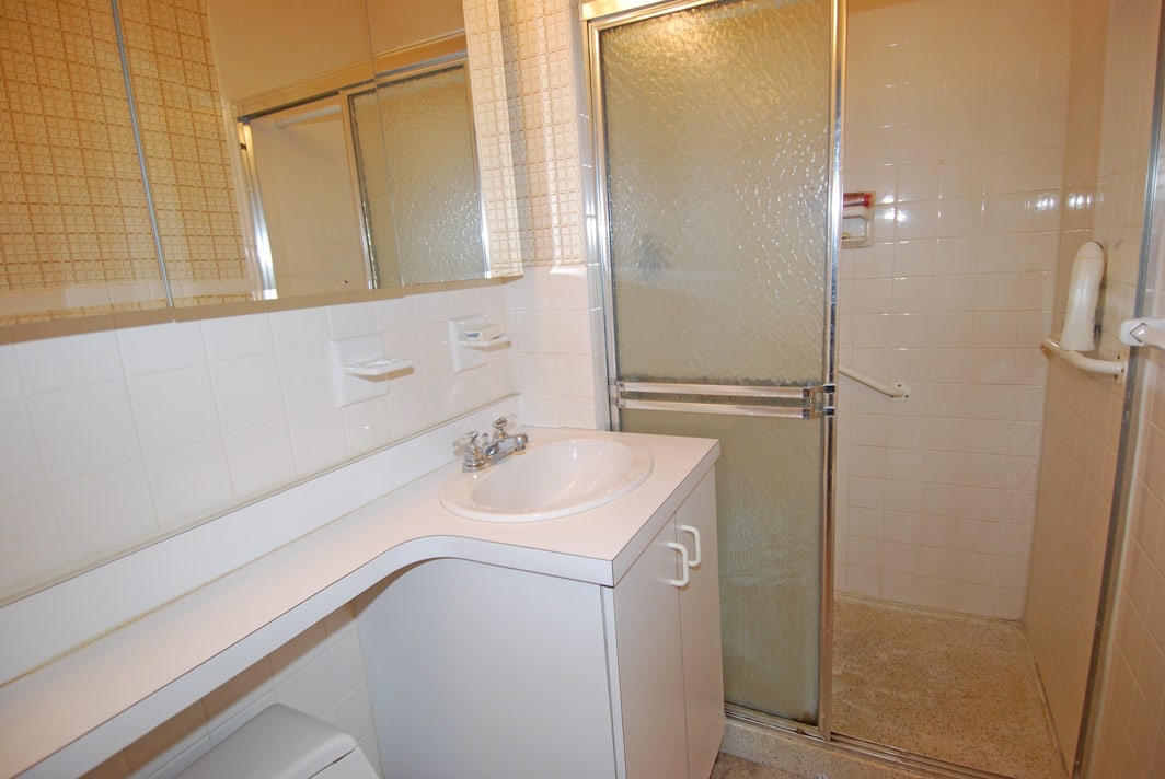 North Shore Towers Apt.