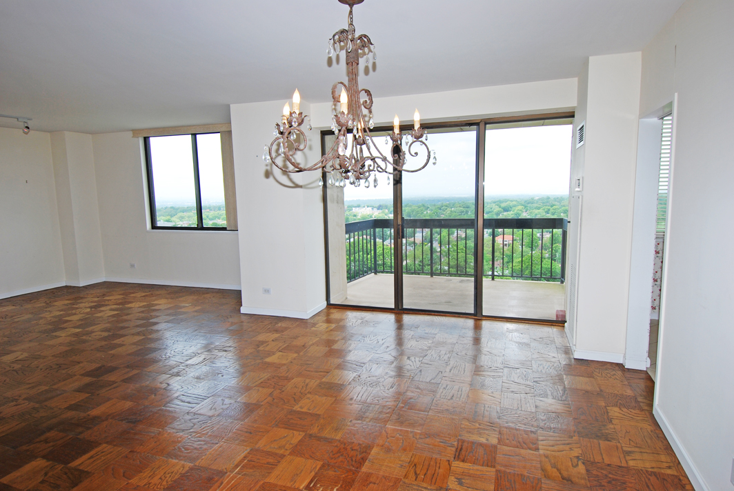 North Shore Towers Apt.