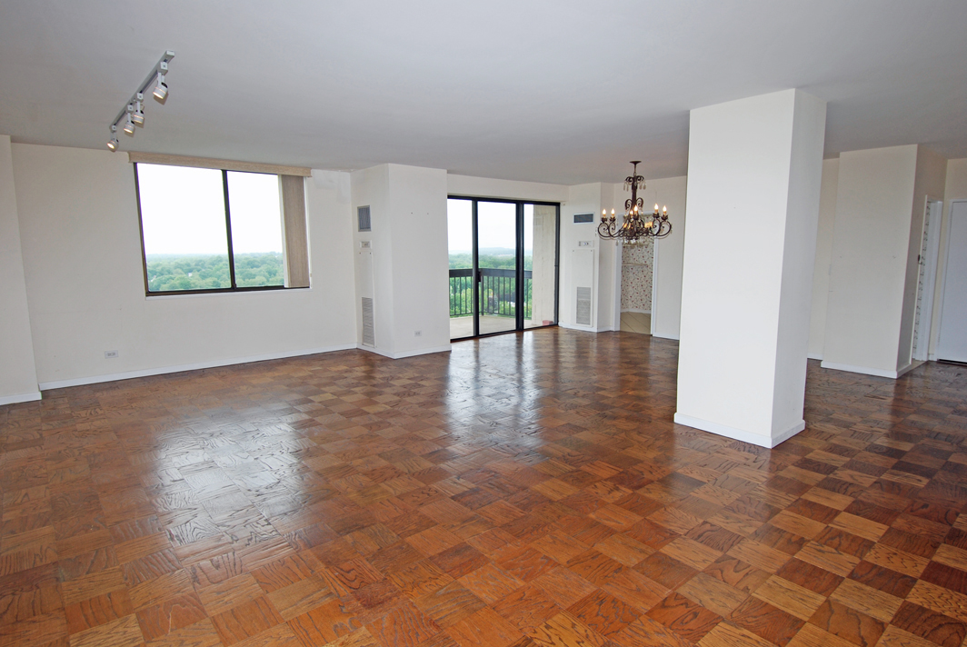 North Shore Towers Apt.