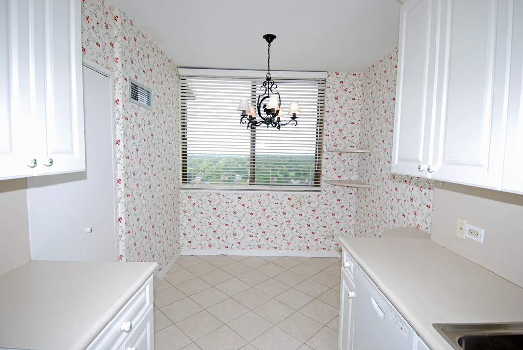 North Shore Towers Apt.