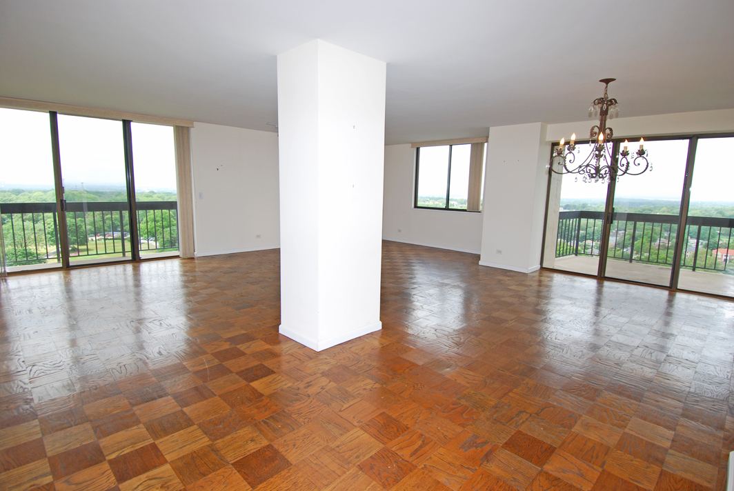 North Shore Towers Apt.