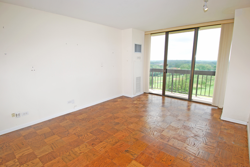 North Shore Towers Apt.