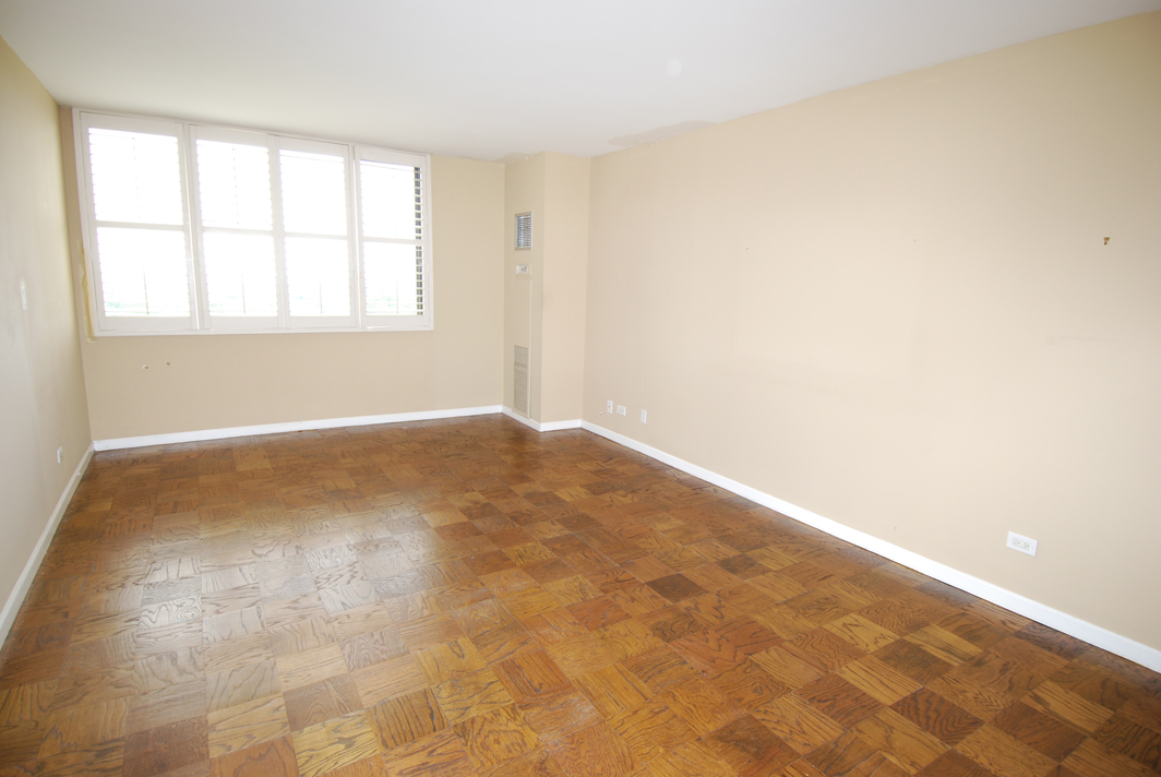 North Shore Towers Apt.