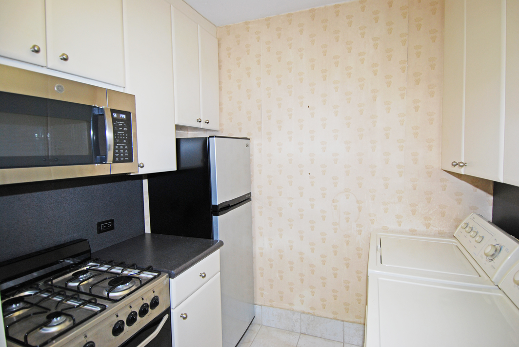 North Shore Towers Apartment