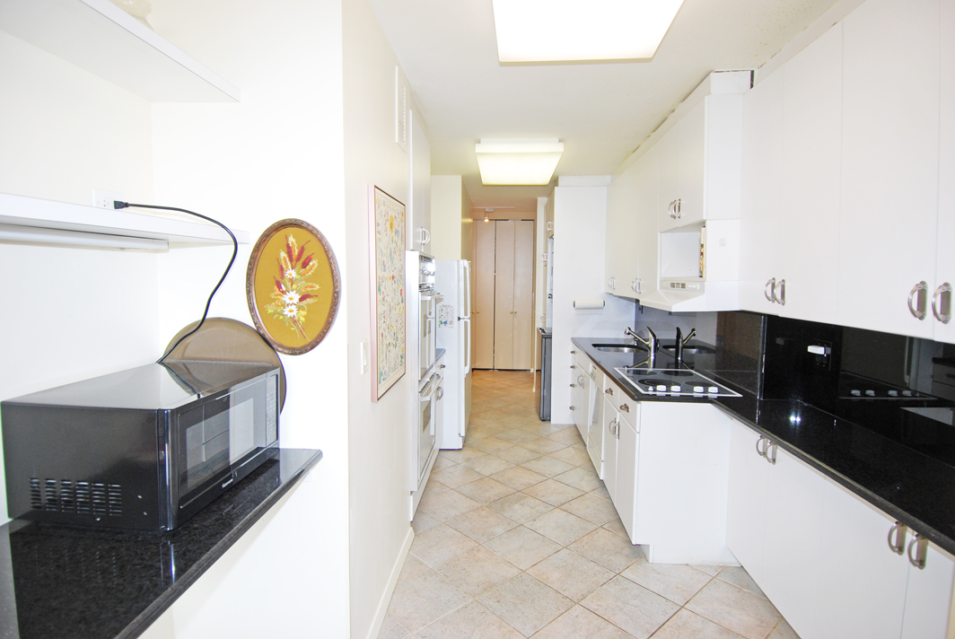 North Shore Towers Apartment