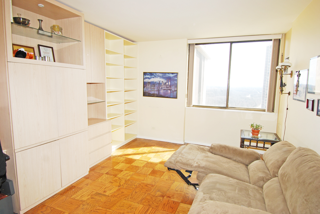 North Shore Towers Apartment