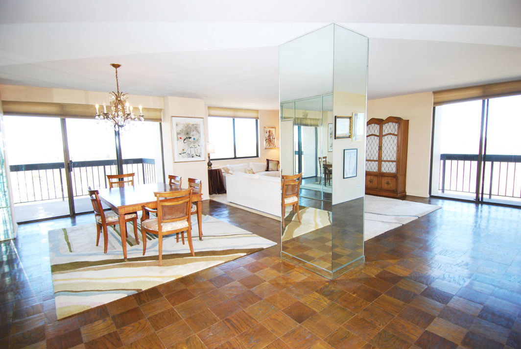 North Shore Towers Apartment