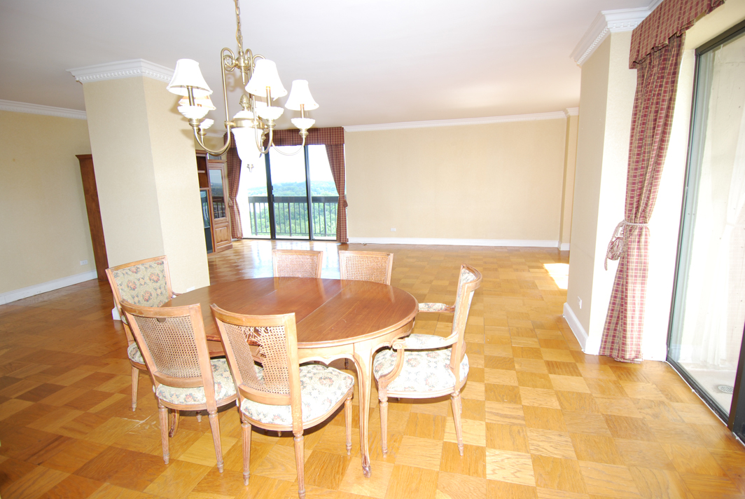 North Shore Towers Apartment