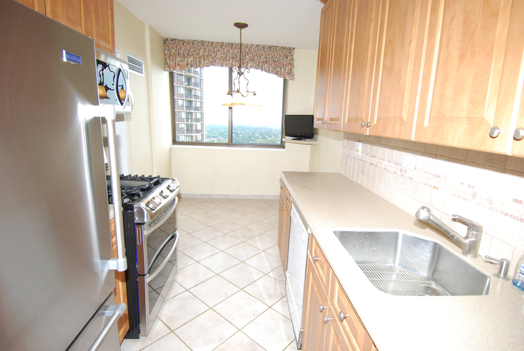 North Shore Towers Apartment