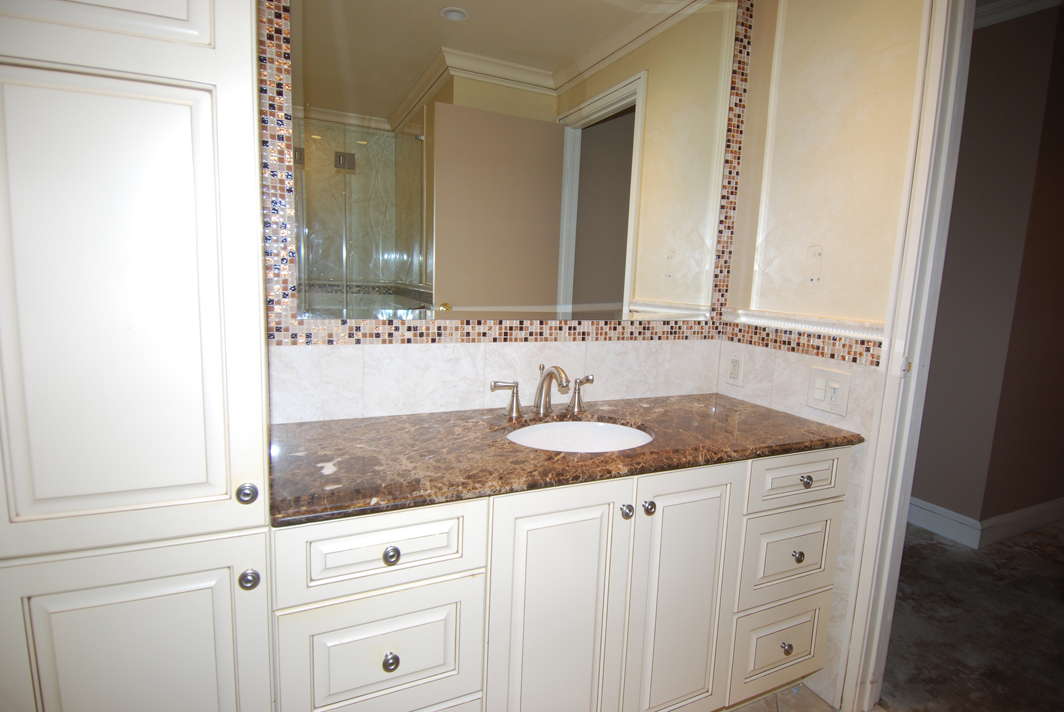 North Shore Towers Apartment