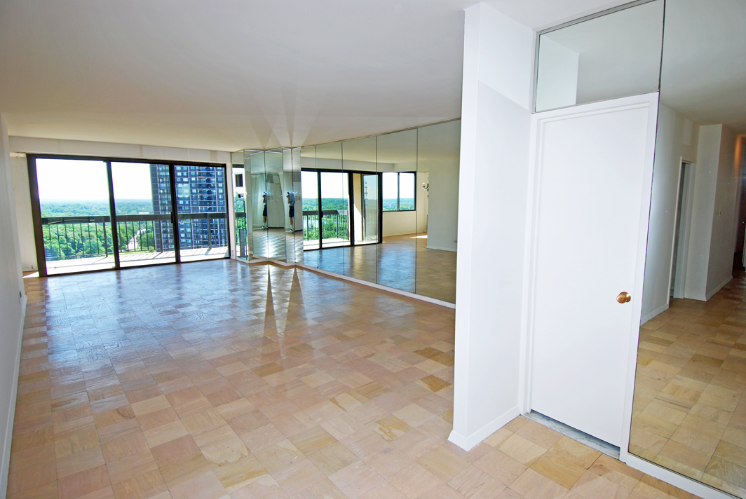 North Shore Towers Apartment