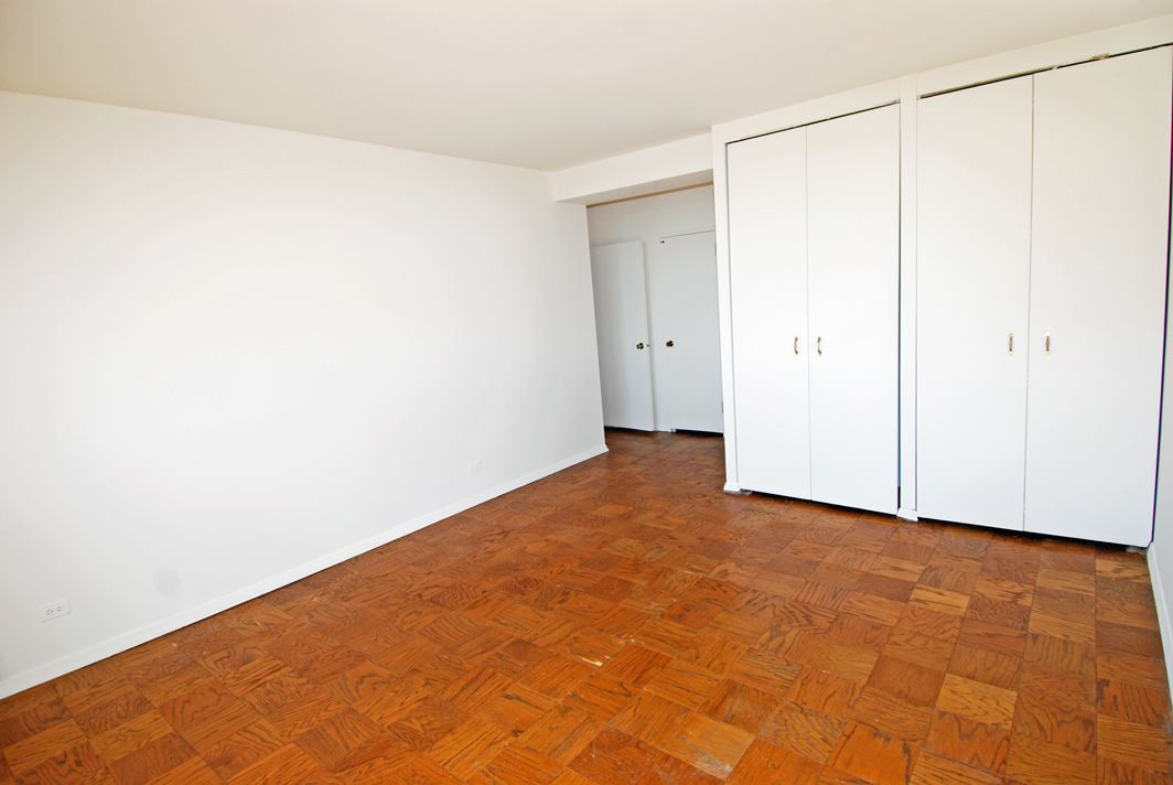 North Shore Towers Apartment