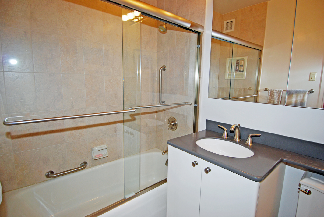 North Shore Towers Apartment