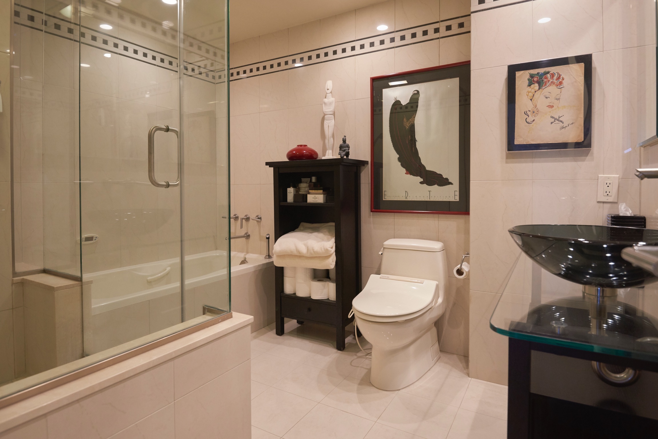 North Shore Towers Apartment