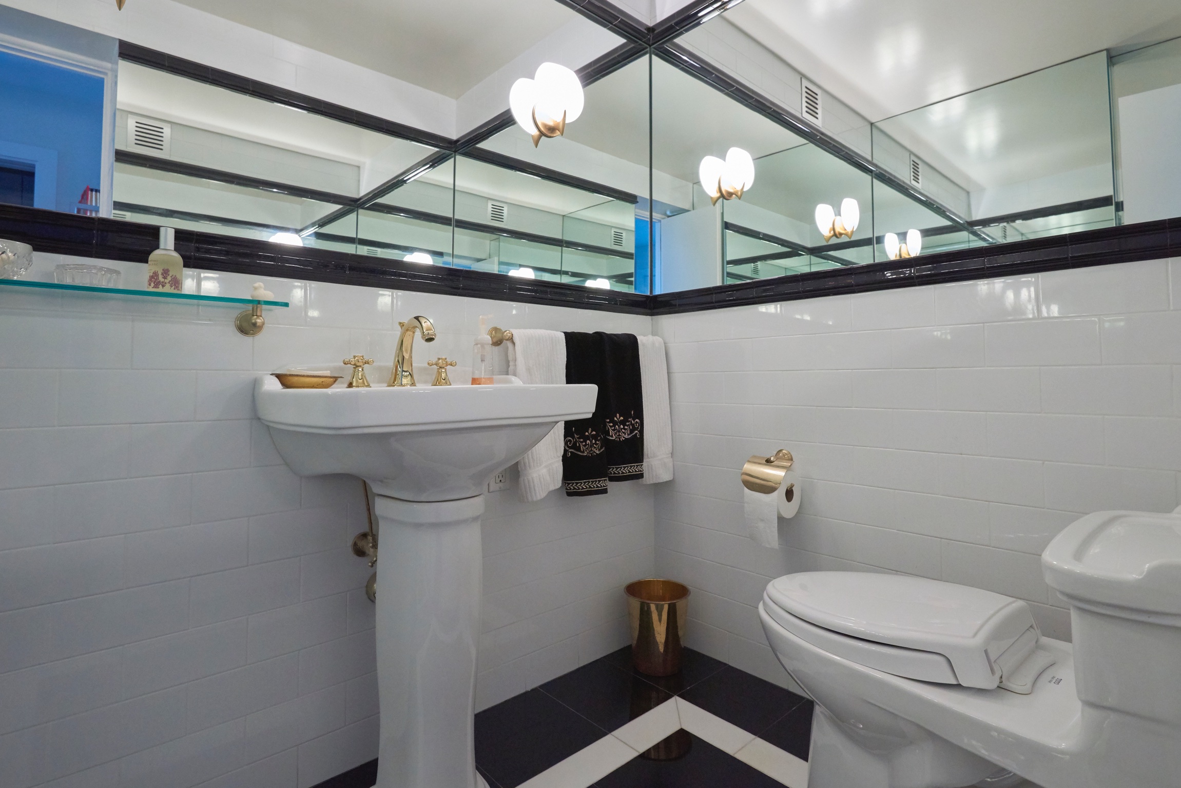 North Shore Towers Apartment