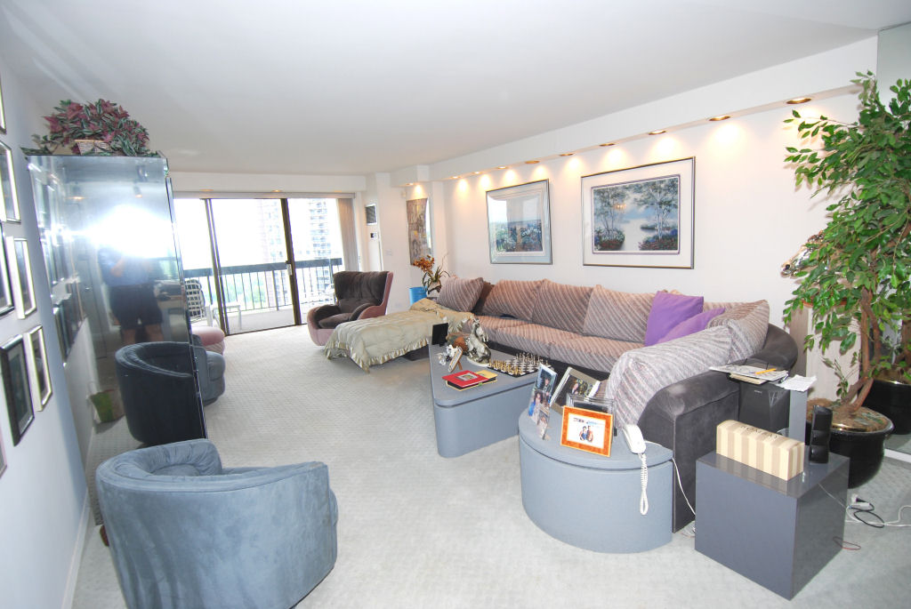 North Shore Towers Apartment