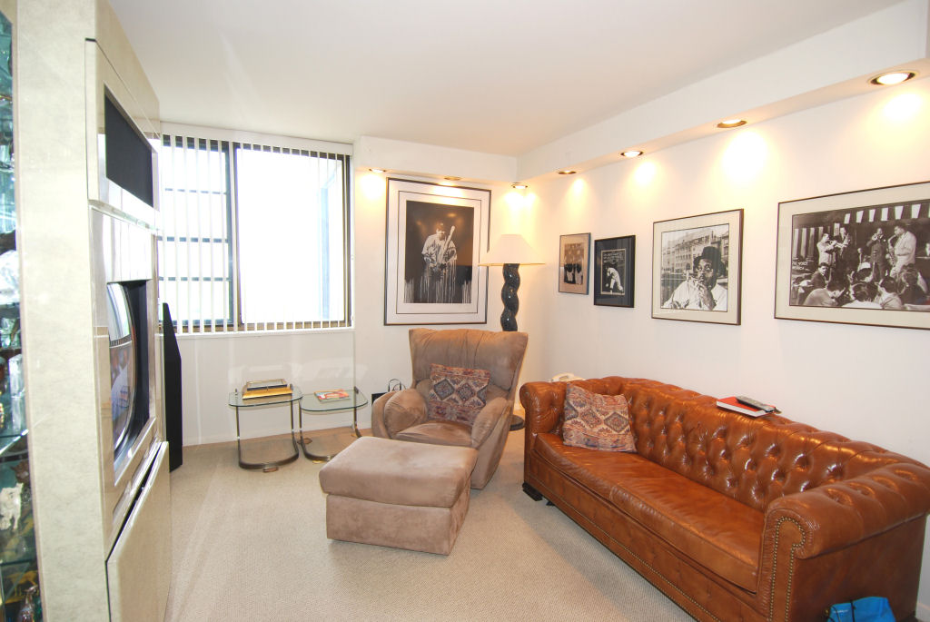 North Shore Towers Apartment