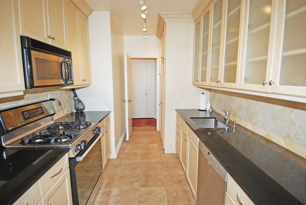 North Shore Towers Apartment