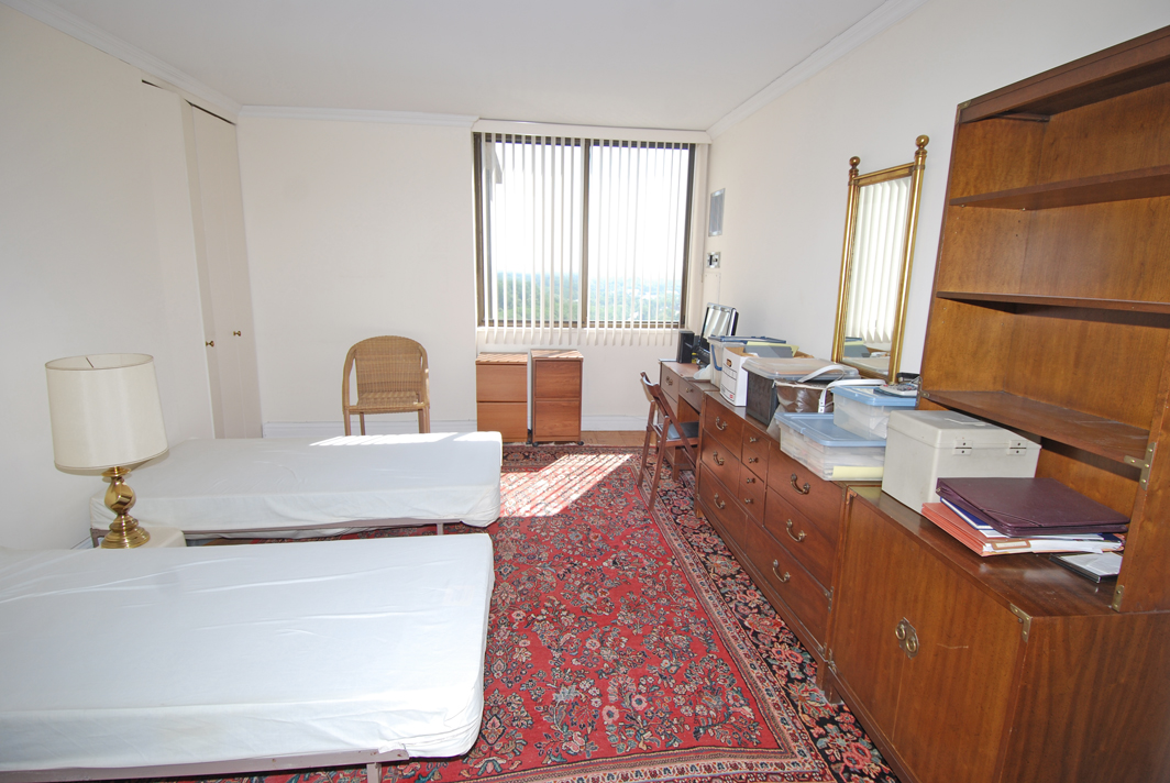 North Shore Towers Apartment