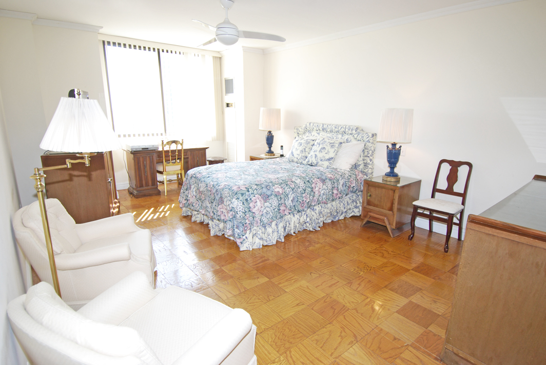 North Shore Towers Apartment