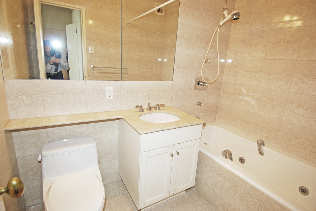 North Shore Towers Apartment